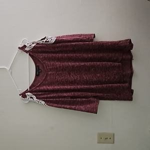 3X SHIRT‎ With Peek a Boo Shoulders